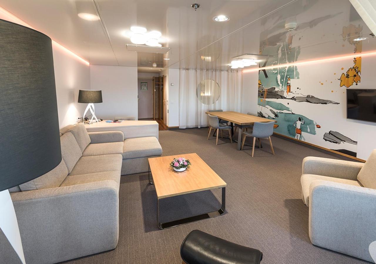 Viking Line Ferry Viking Cinderella - One-Way Journey From Helsinki To Stockholm Hotel Kamer foto