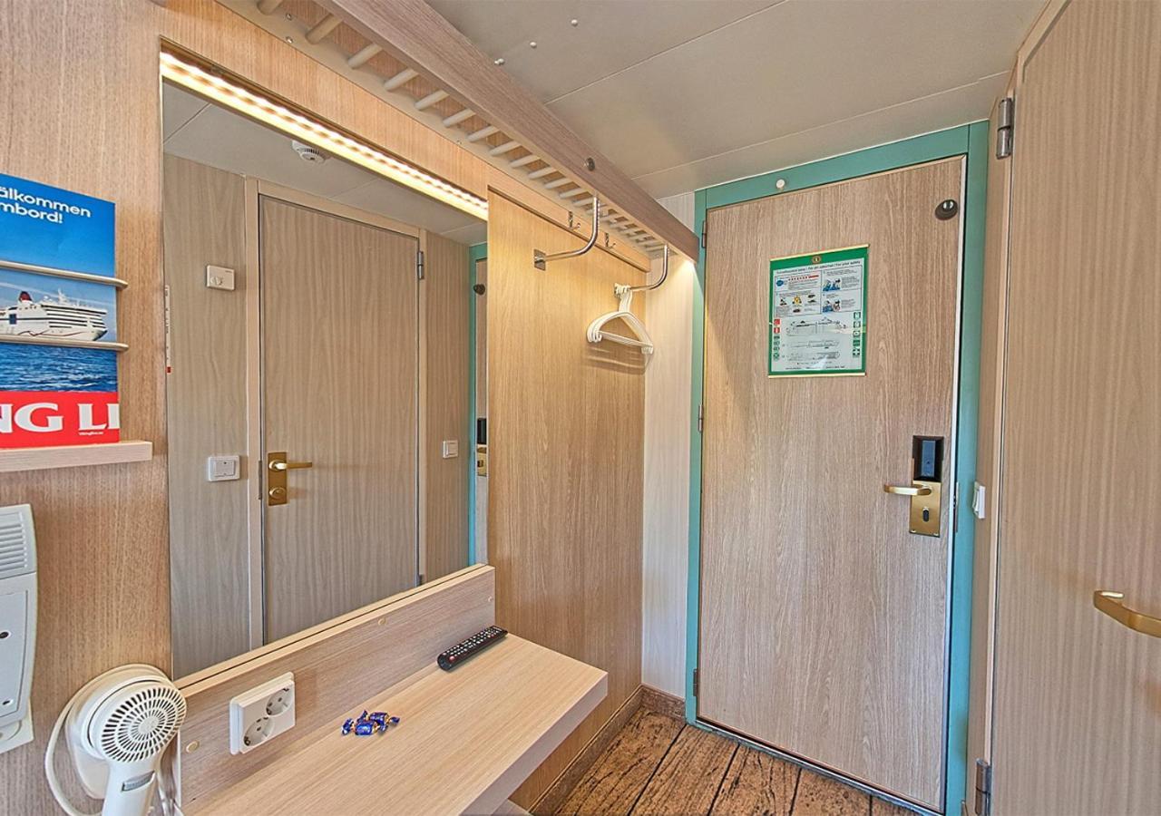 Viking Line Ferry Viking Cinderella - One-Way Journey From Helsinki To Stockholm Hotel Kamer foto