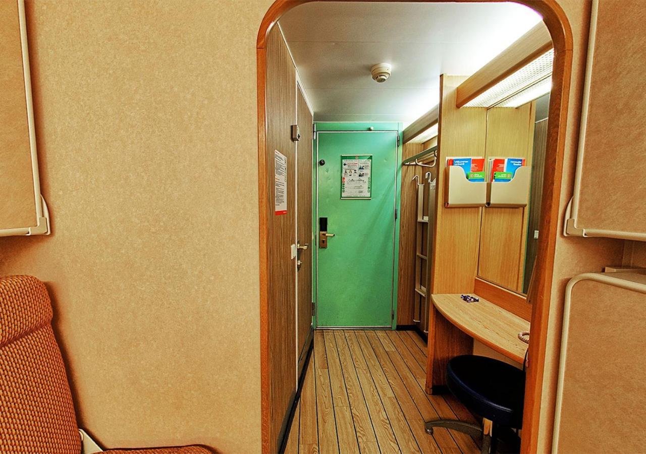 Viking Line Ferry Viking Cinderella - One-Way Journey From Helsinki To Stockholm Hotel Kamer foto